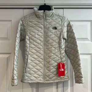 The North Face - NEW Womens Thermoball Jacket in Tin Grey - Size XS